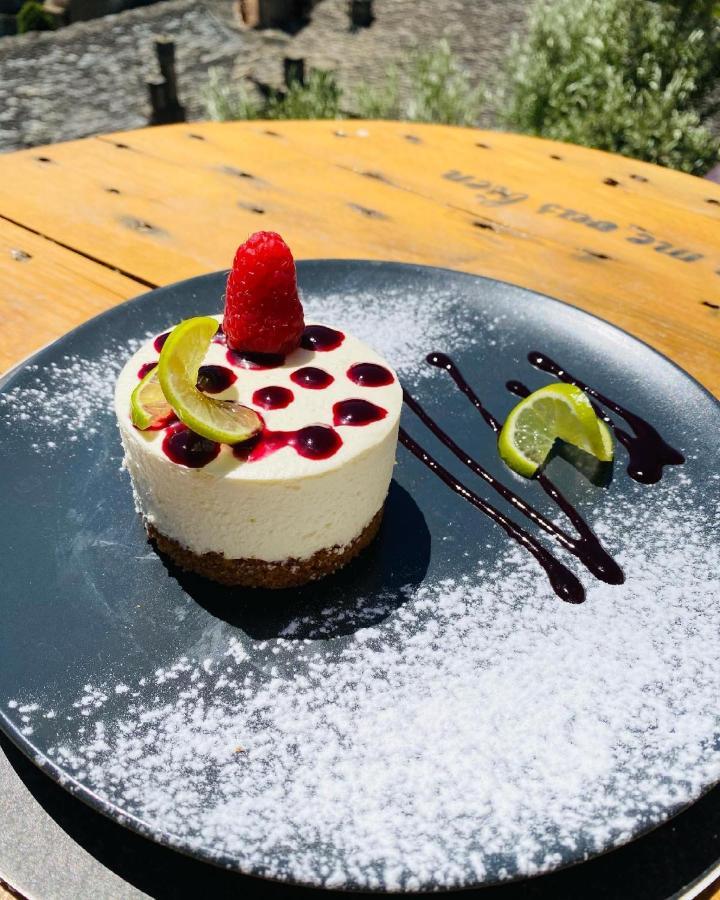 Auberge Chez Francois Ind'E Alba & Paul- Si Ortale Dış mekan fotoğraf
